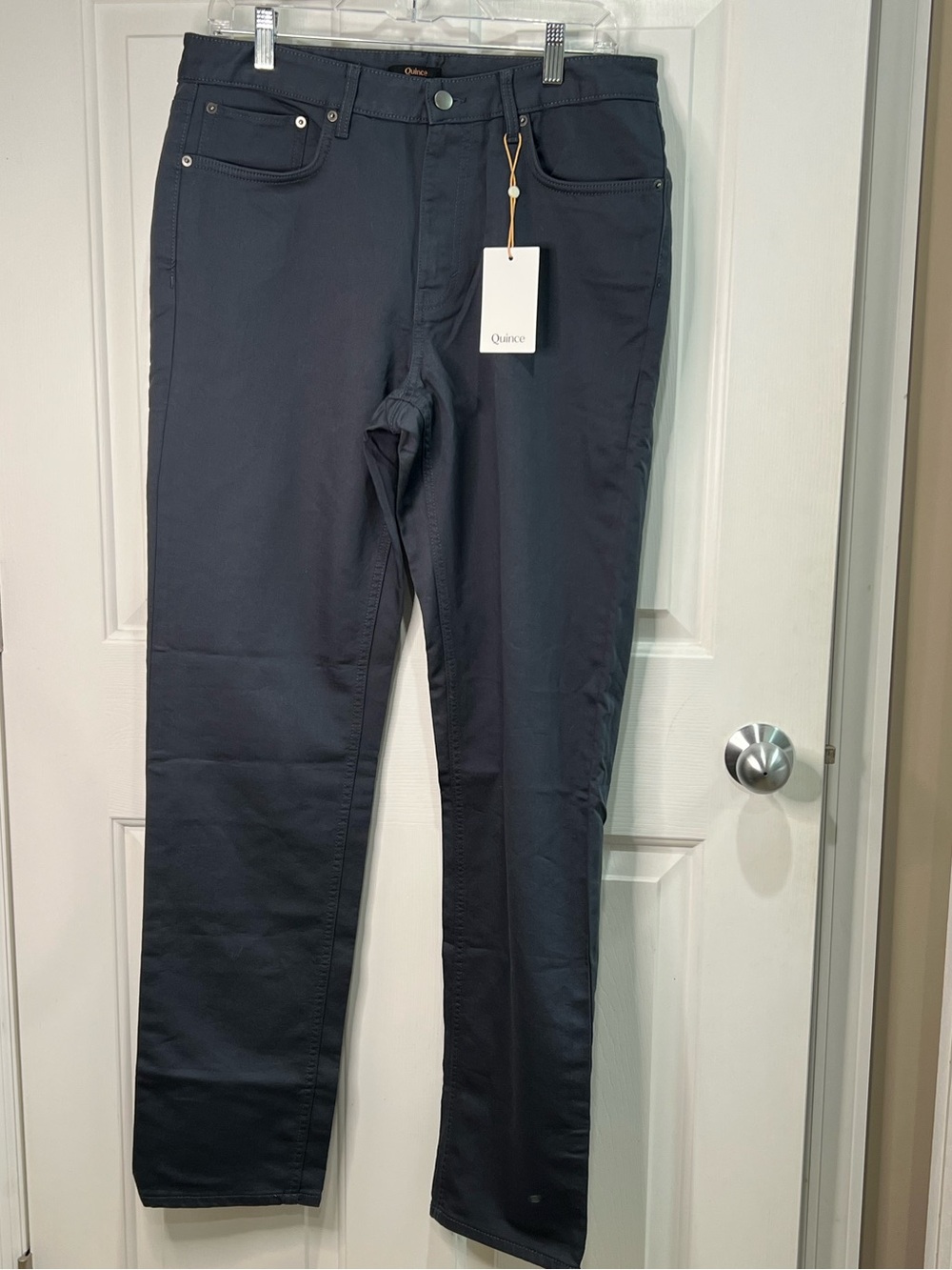 Quince men’s comfort stretch travelers 5 pocket pants navy size 32x34 NWT